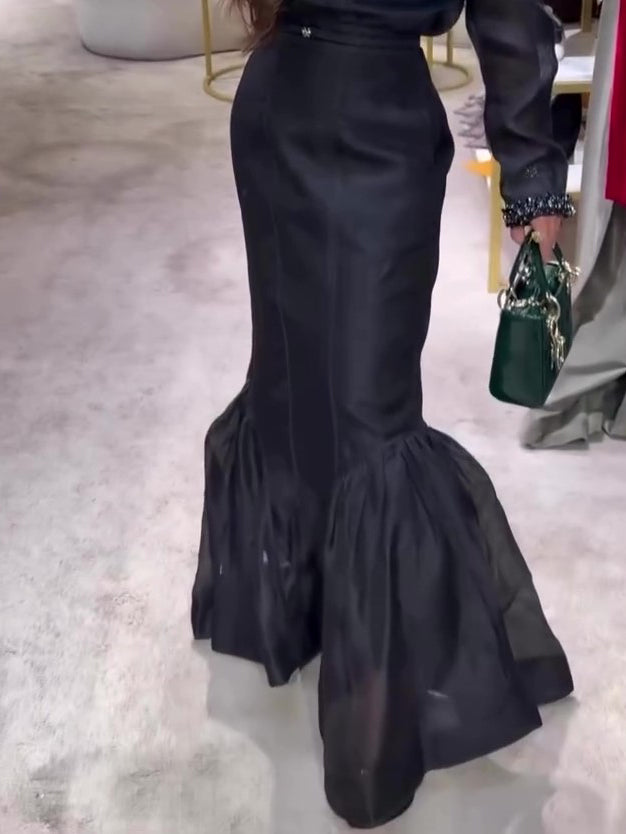 Black Structured Organza Mermaid Maxi Skirt - 4 by Zen Clothing - Image 5